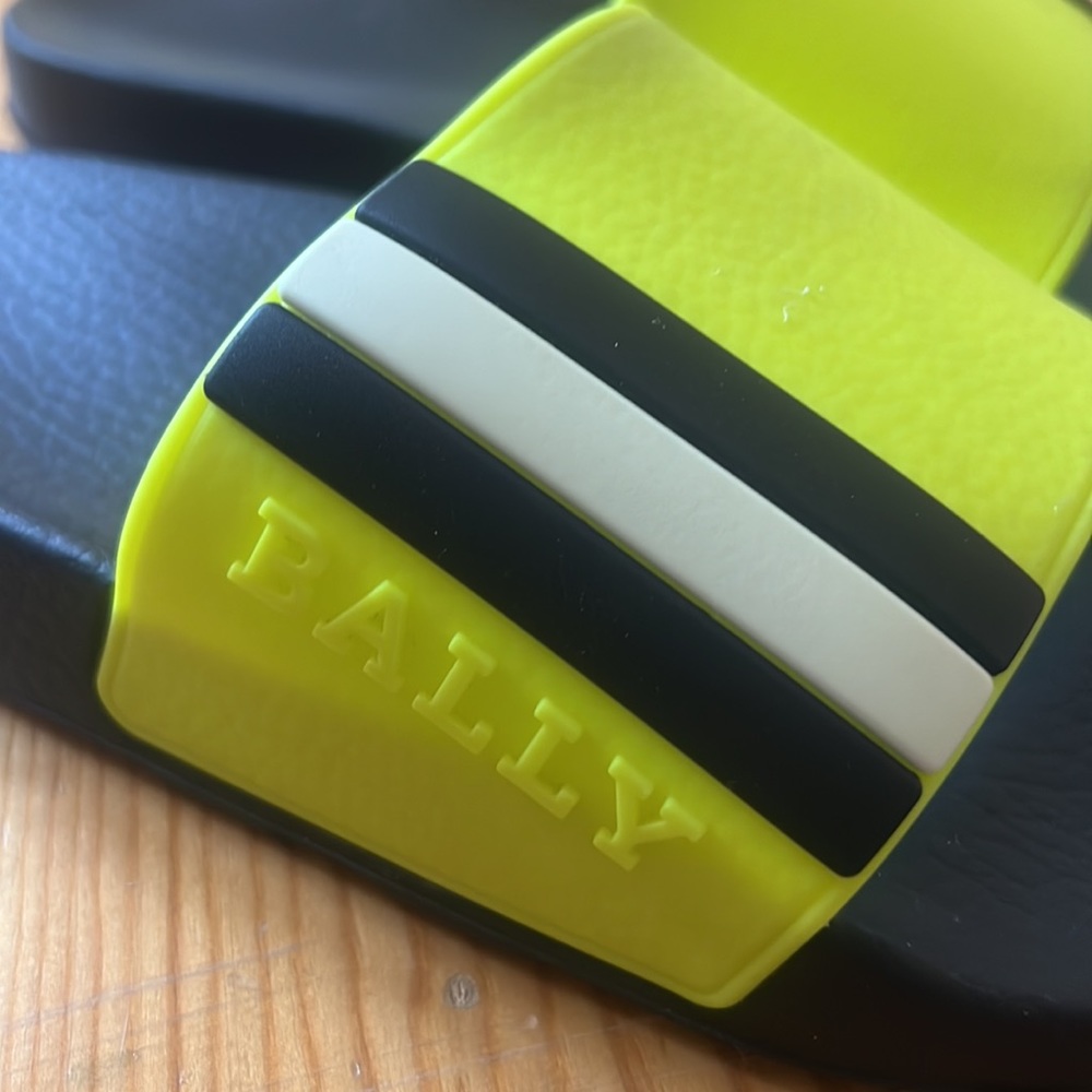 BALLY Sliders - Picture 3 of 8